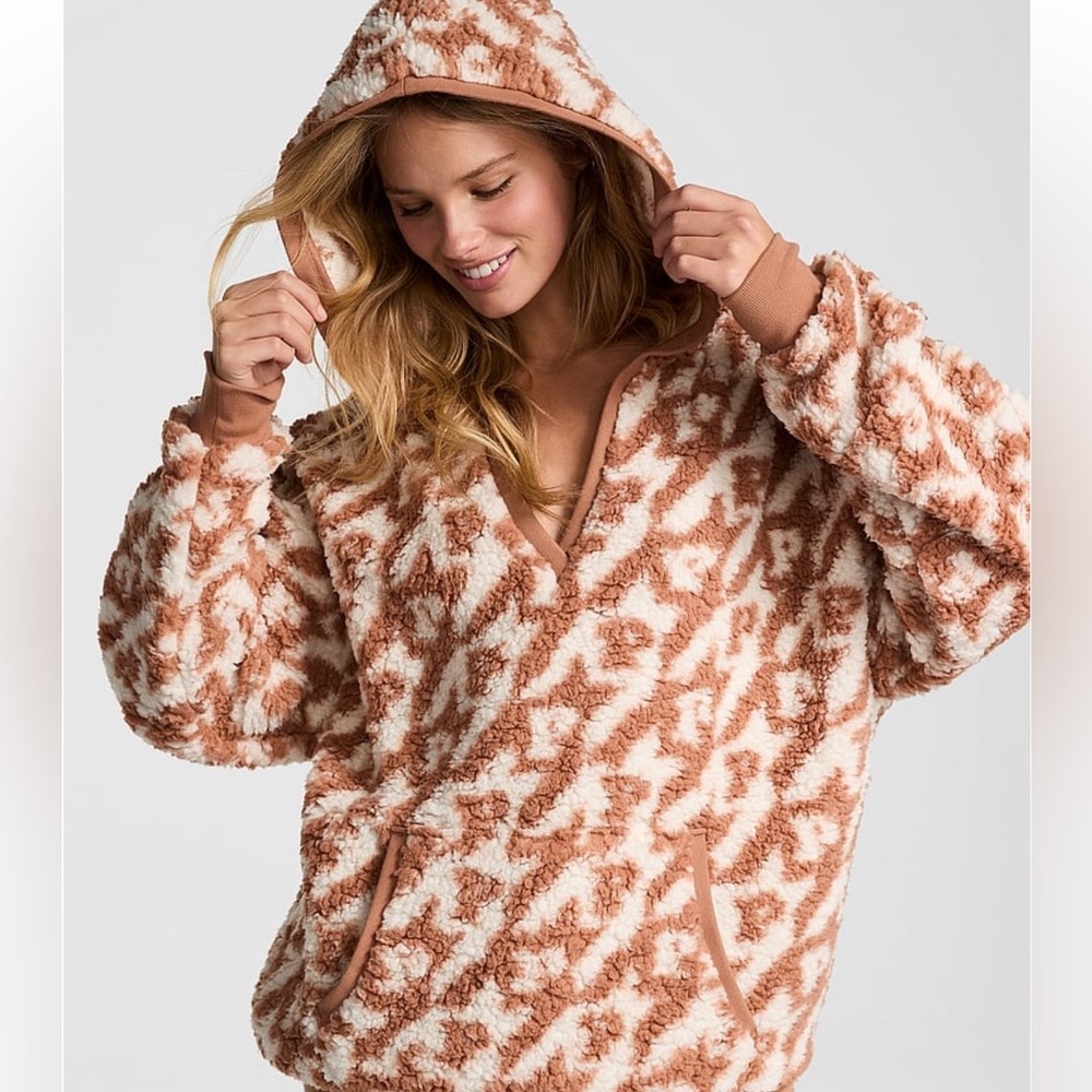 VS PINK FLEECE JACKET